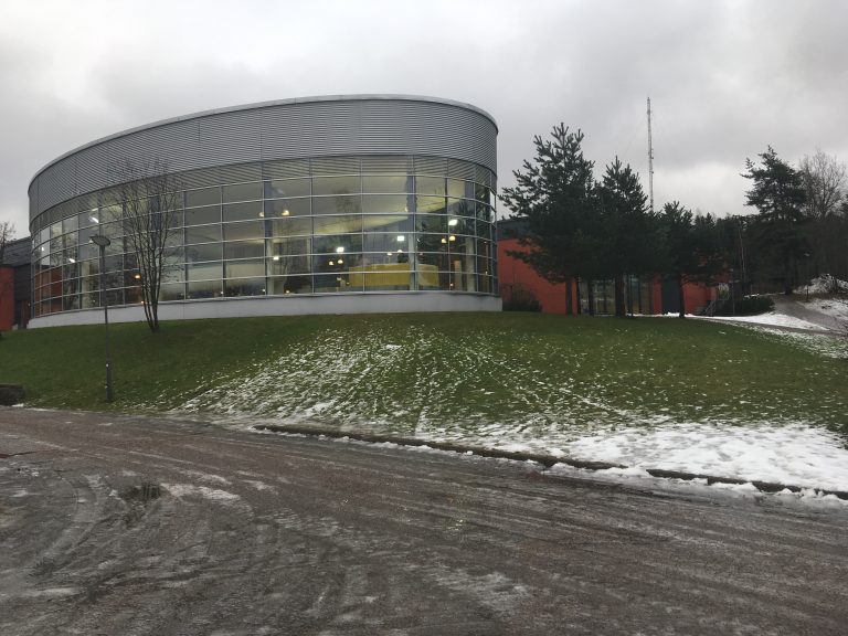 Porvoon uimahallin ulkokuva